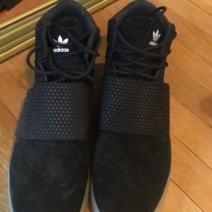 Adidas Tubular Sneakers